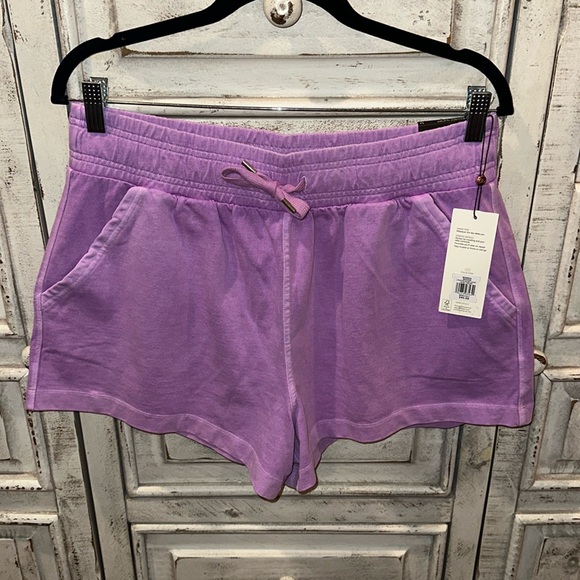 CALIA by Carrie Underwood Pants - NWT Calia high rise weekend shorts